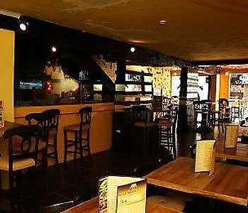 Metropole Budget Hostel San Julián